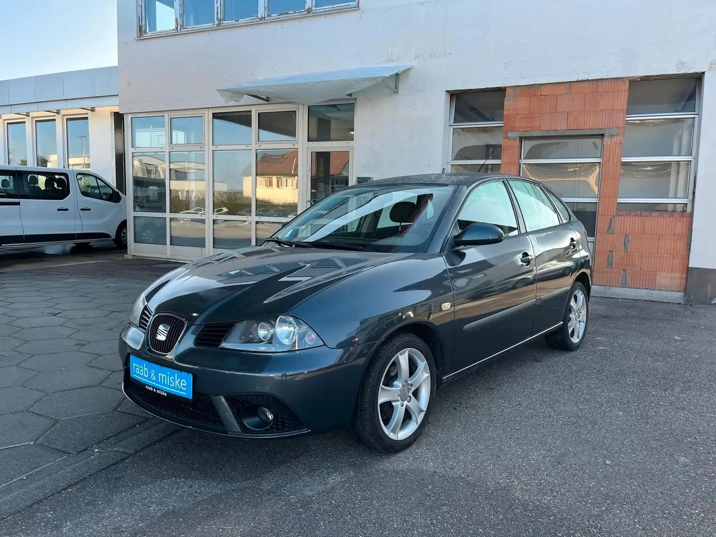 SEAT Ibiza Sport Edition Gris - 2