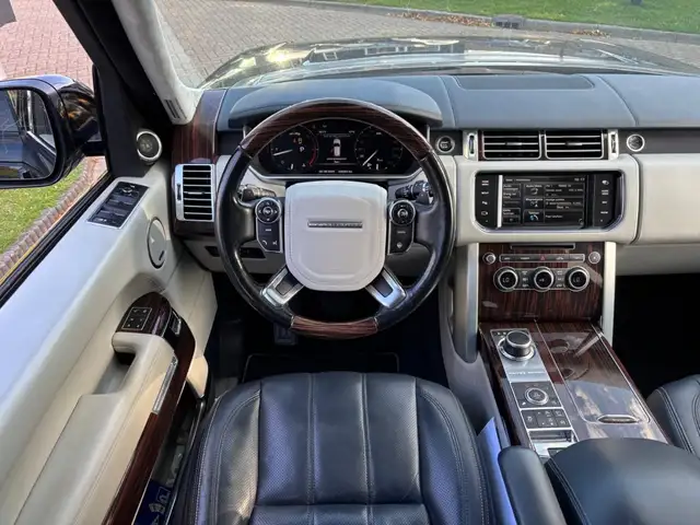Land Rover Range Rover view 10