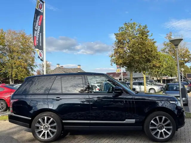 Land Rover Range Rover view 4