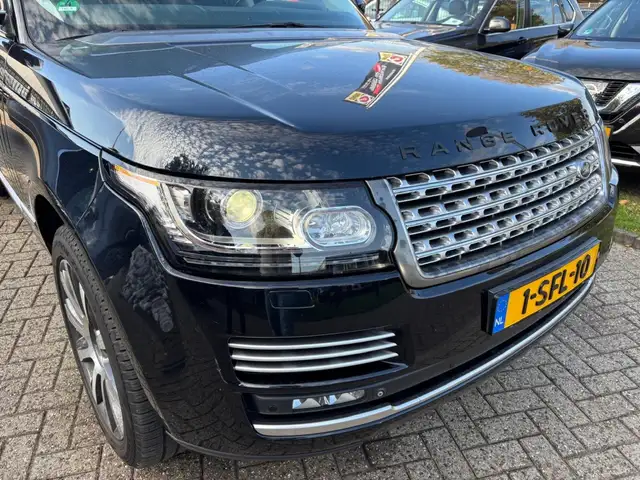 Land Rover Range Rover view 8