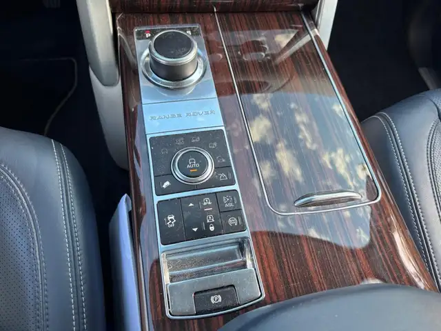 Land Rover Range Rover view 15