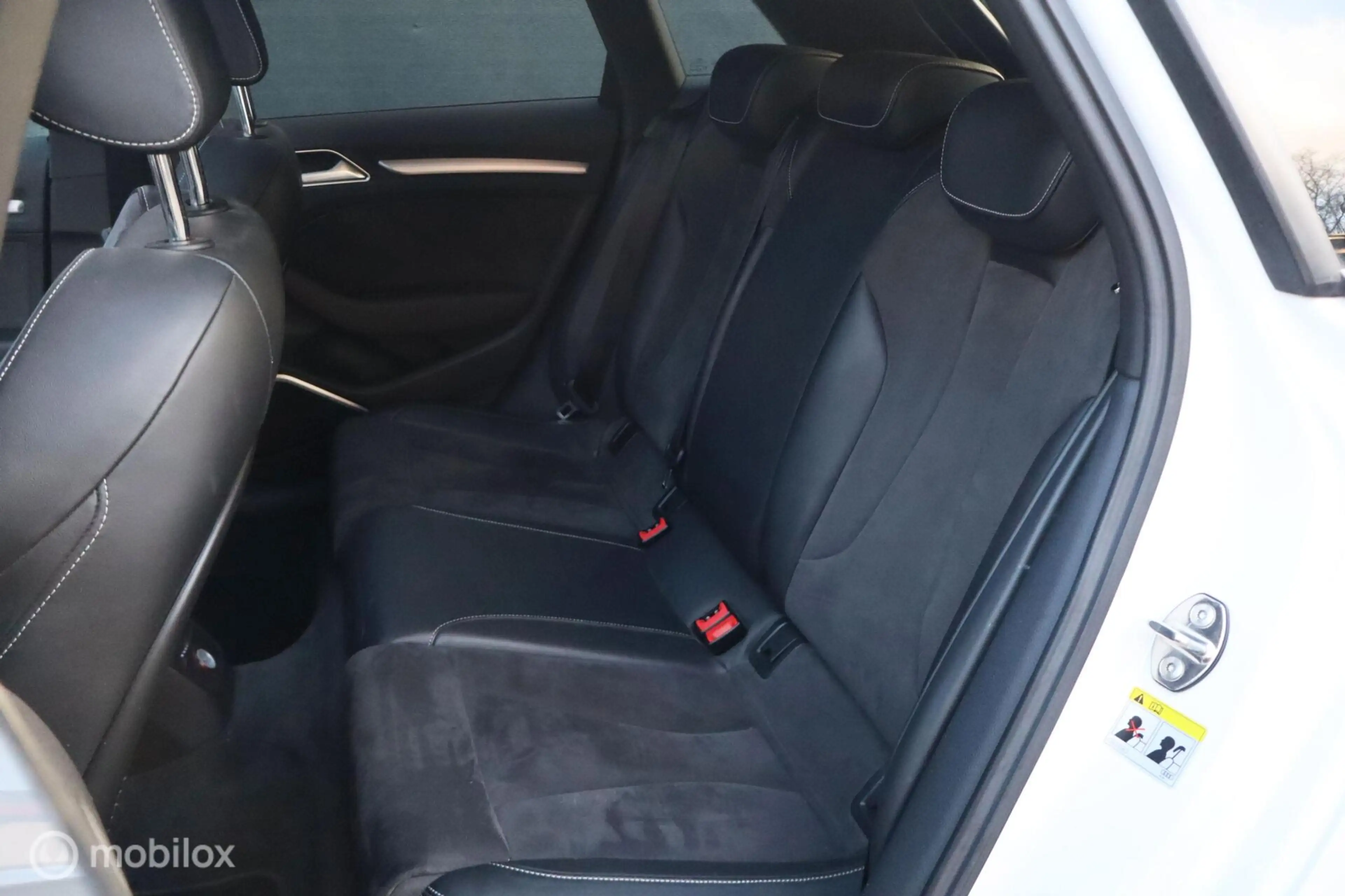 Audi S3 2.0 TFSI aut quattro 300pk Pro Line + | pano | LED — photo 9