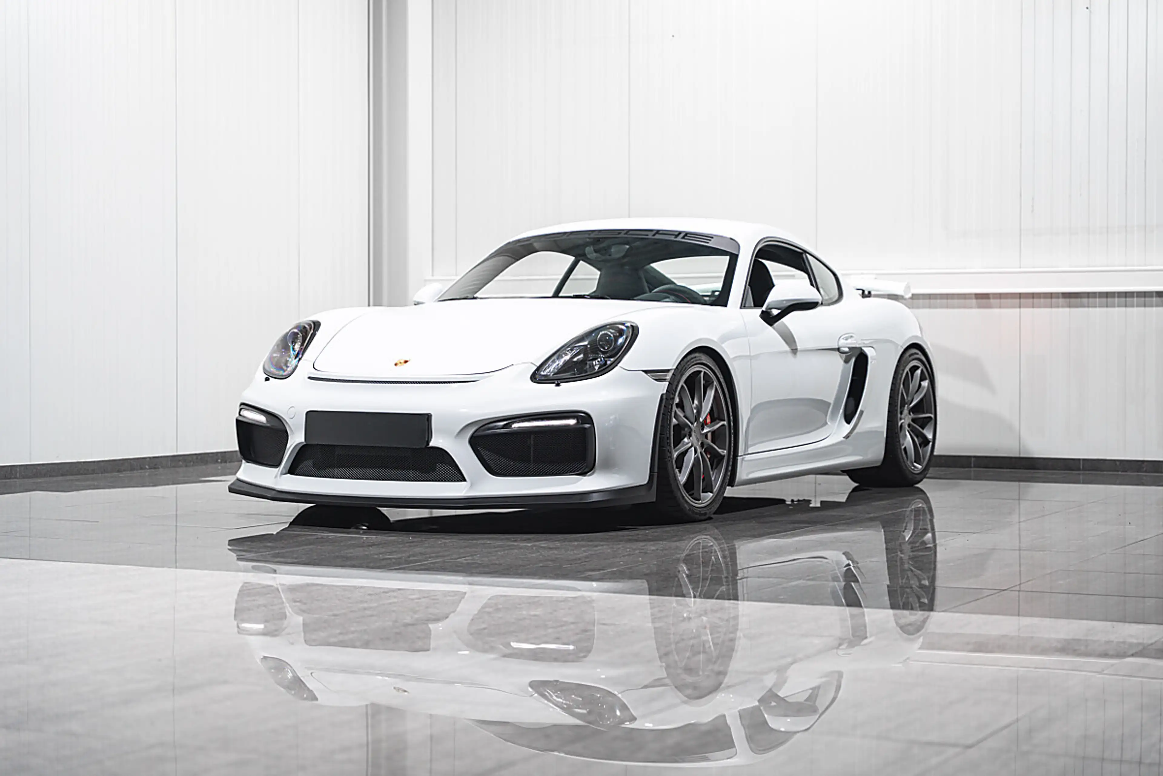 Porsche Cayman 3.8 GT4 — photo 5