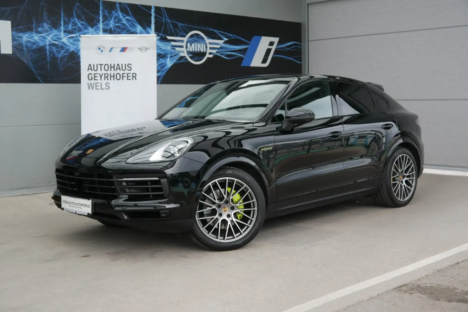 Porsche Cayenne III E-Hybrid Platinum *Platinum Edition/HUD/Pano/360°/Sport Chron Paket/PSMA/ACC* Schwarz - 1