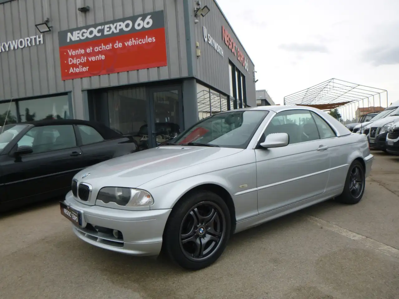 BMW 323