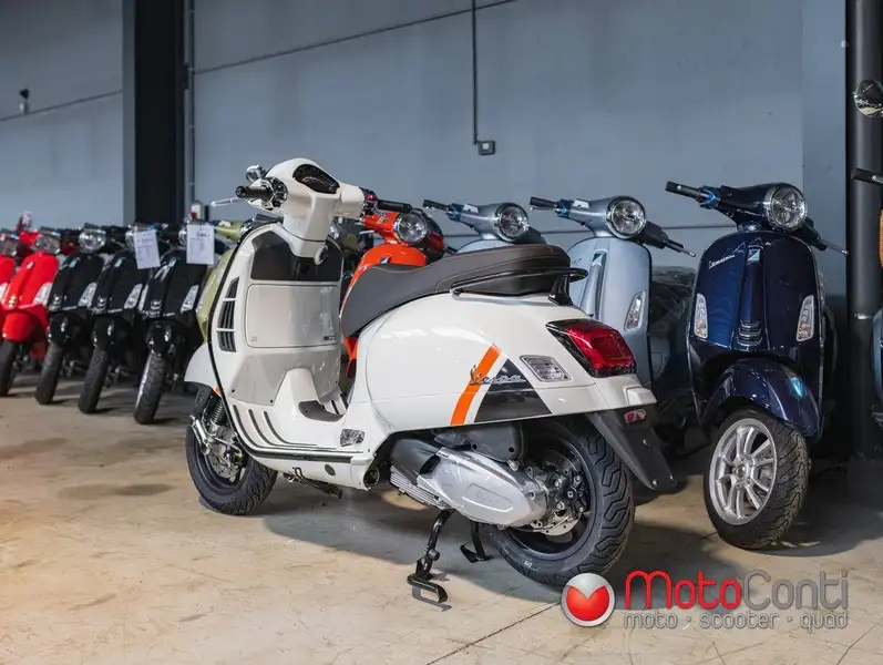 Vespa GTS - foto 4
