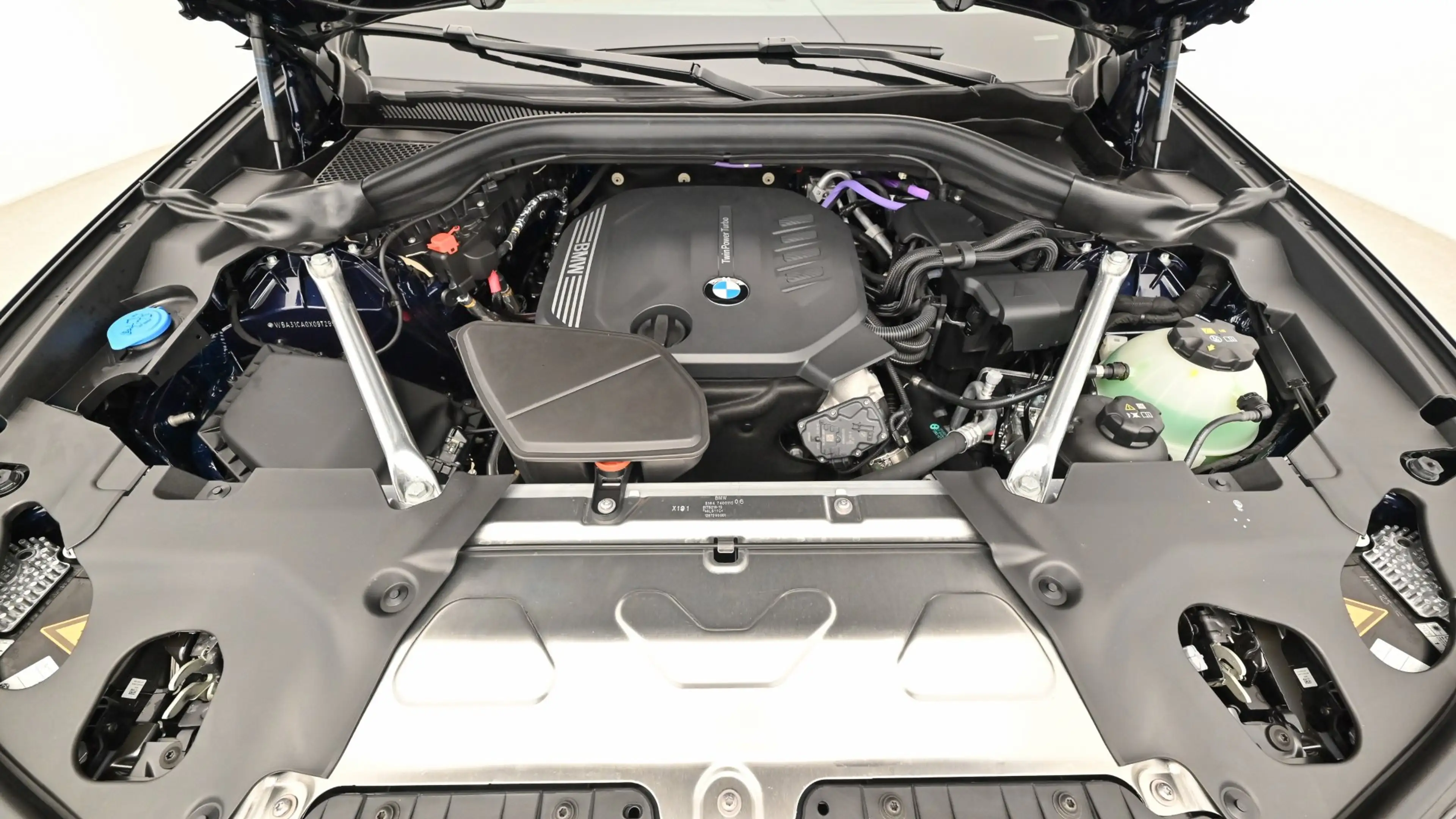BMW X4 xDrive 20d — photo 11