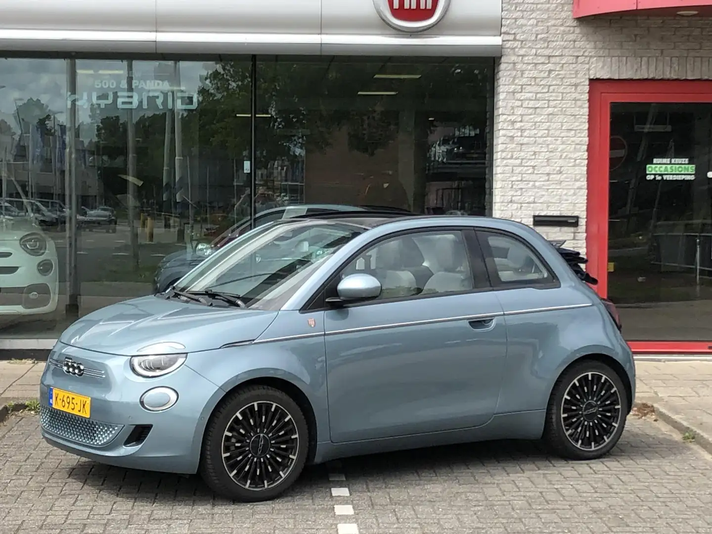Fiat 500e Cabrio Icon 42 kWh Cabriolet NAVI|CLIMATE|CAMERA|P Blauw - 1