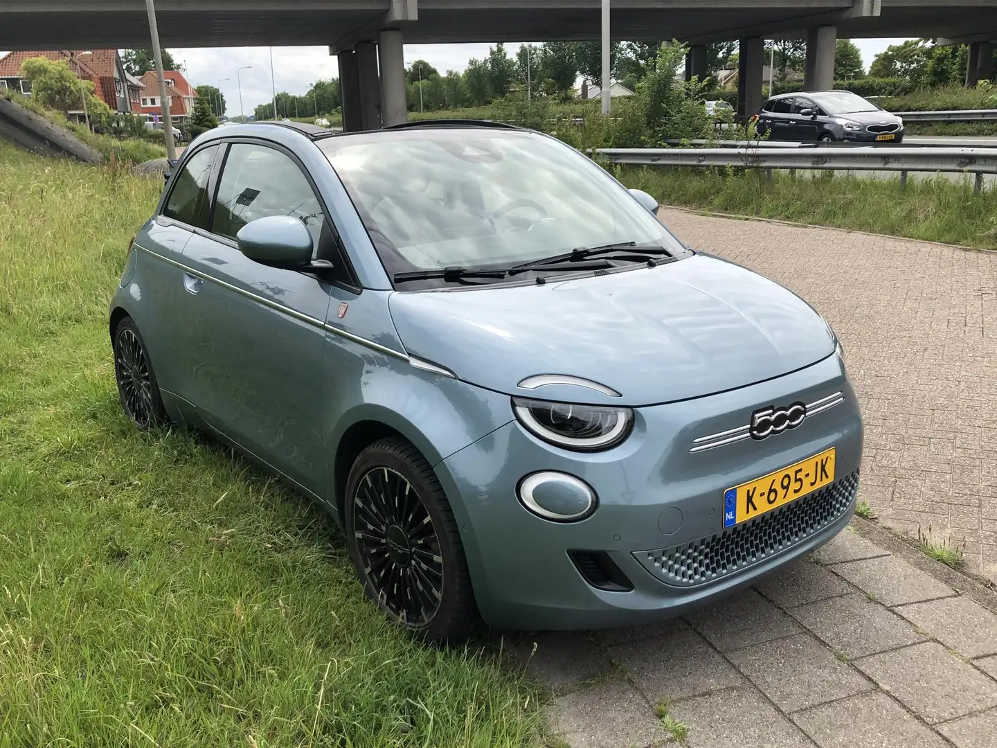 Fiat 500C Icon 42 kWh Cabriolet NAVI|CLIMATE|CAMERA|PDC|APPL Blauw - 2