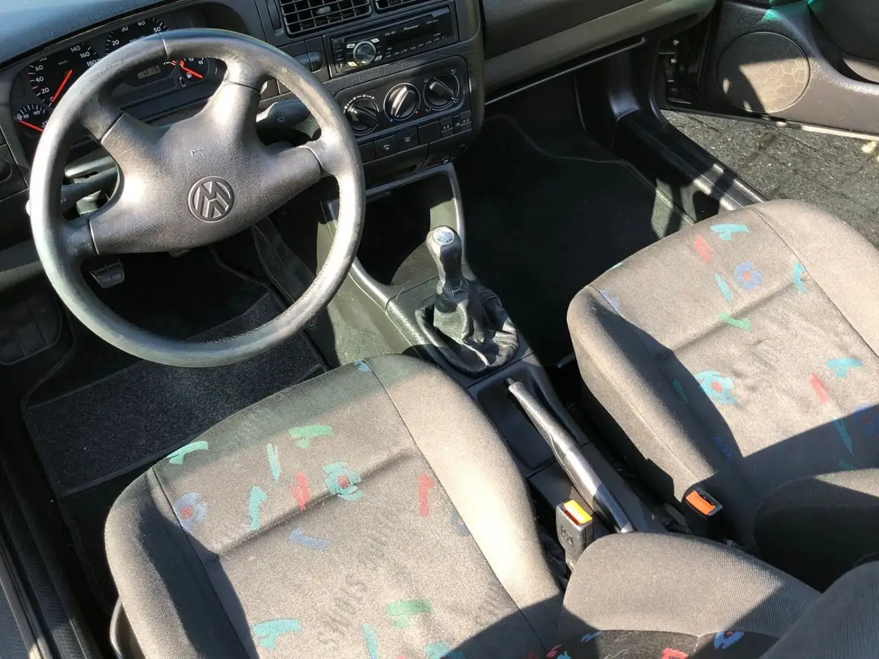 Volkswagen Golf Cabriolet 1.8, foto 5