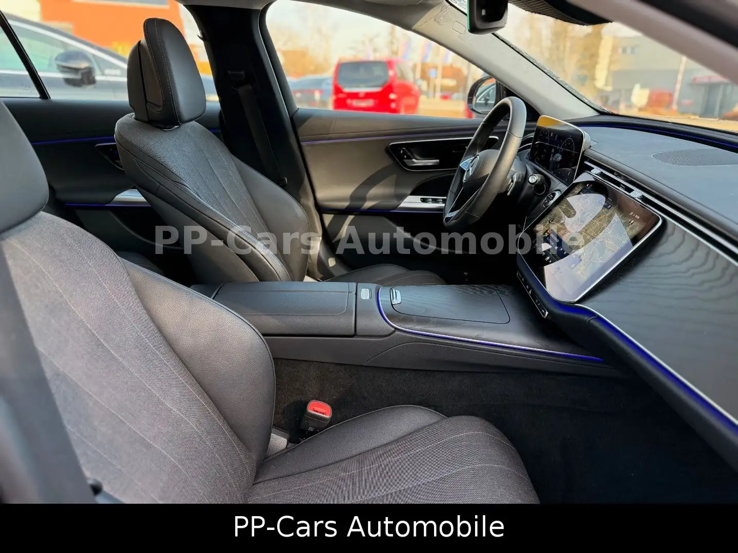 Mercedes-Benz E 200 T AVA*PANO*LED*Kamera*Distronic*SHZ*MY2024 Schwarz - 2