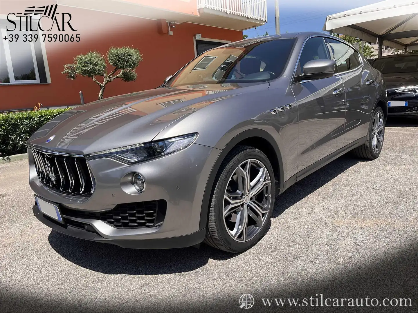 Maserati Levante 3.0 V6 Diesel 250CV AWD NO SUPERBOLLO Gris - 2