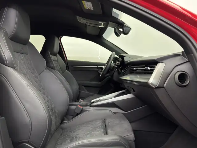 Audi S3 view 14