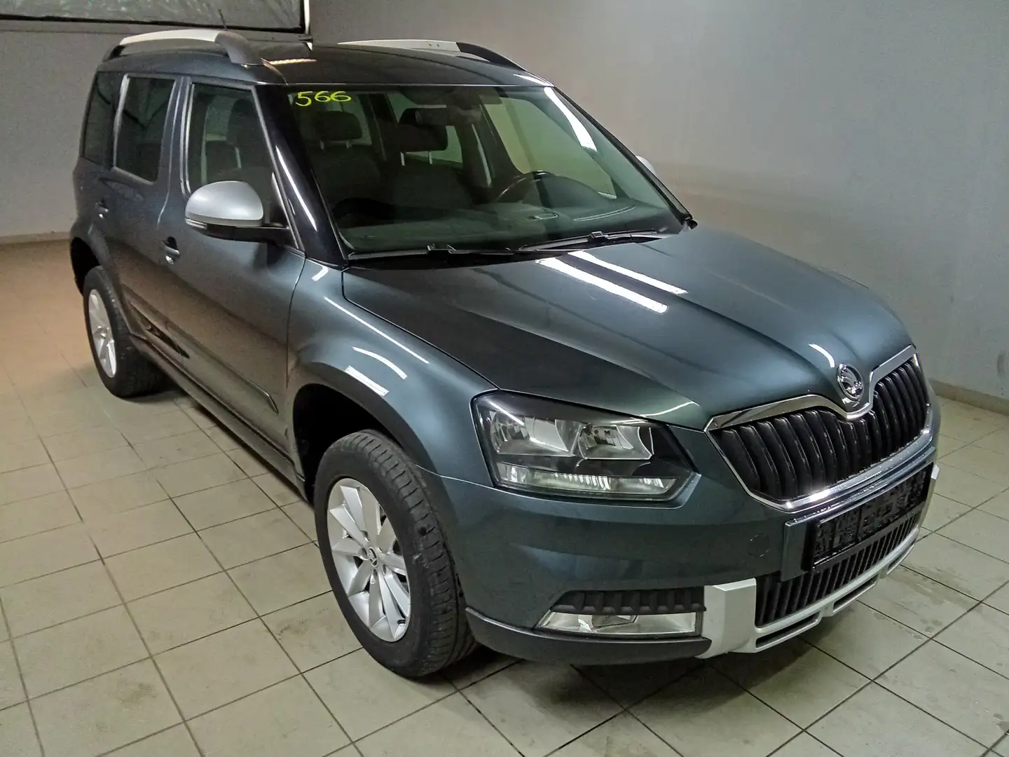 Skoda Yeti Ambition Outdoor 4x4 Gris - 2