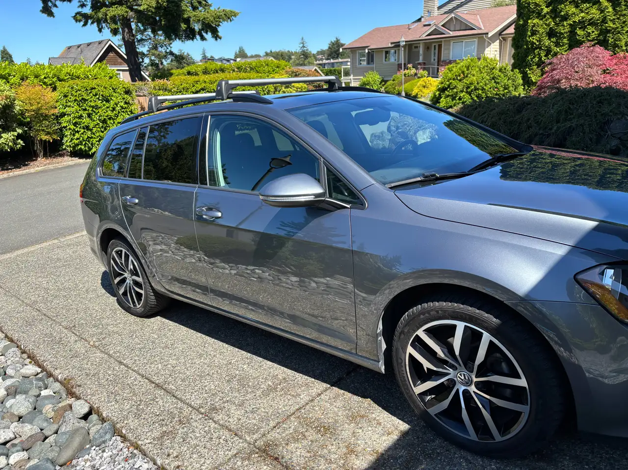 Volkswagen Golf photo Volkswagen Golf