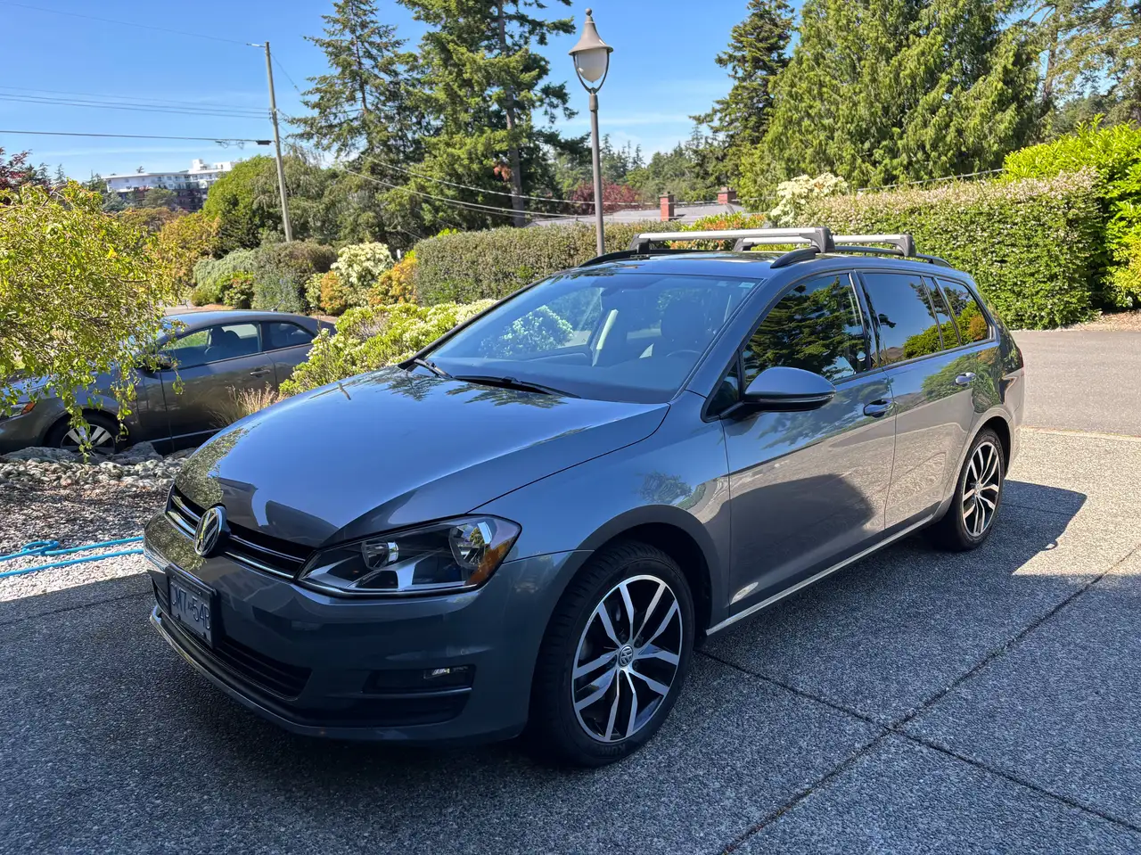 Volkswagen Golf photo Volkswagen Golf
