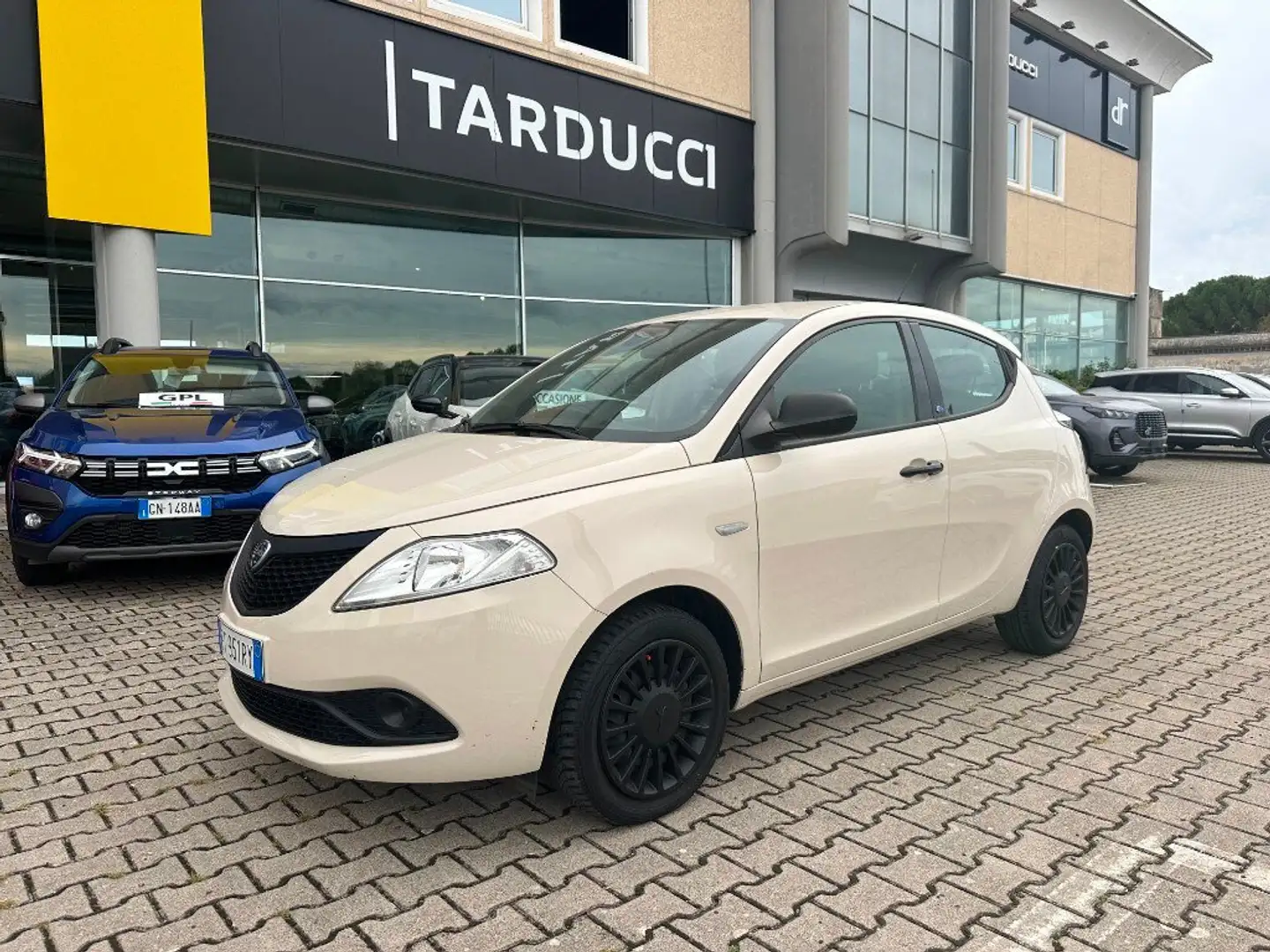 Lancia Ypsilon Ypsilon 1.2 69 CV 5 porte S&S Elefantino Blu Bianco - 1