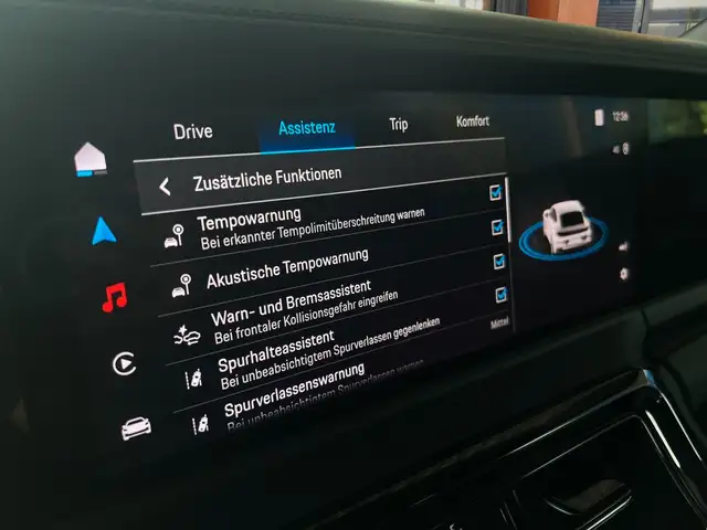 Porsche Panamera view 13