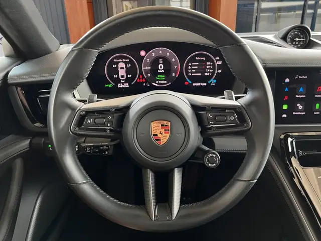 Porsche Panamera view 10