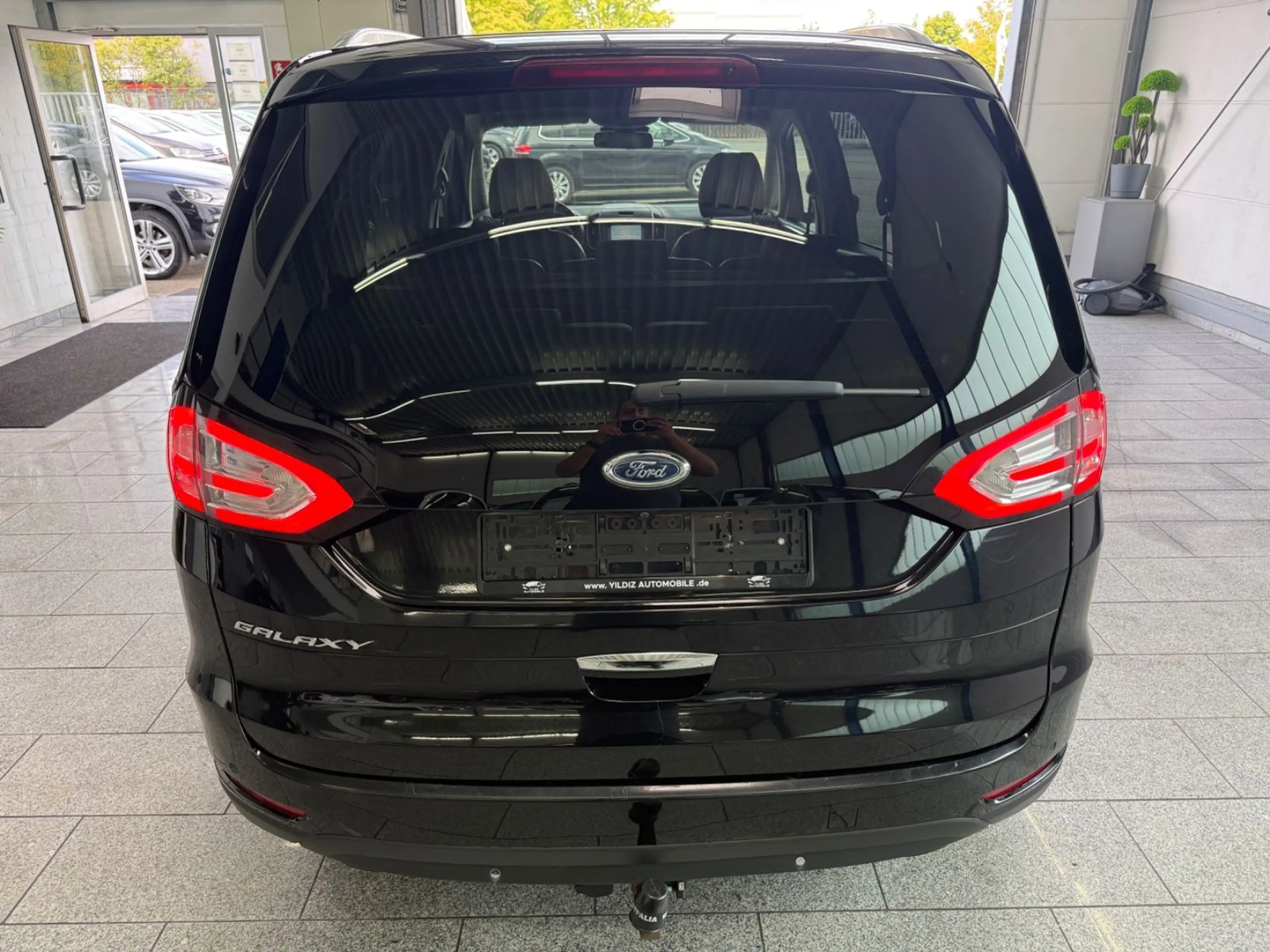 Ford Galaxy 2.0 TDCI*7-S*TITN*AWD*AUT*PAN*CAM*ZHNR-NE — photo 8