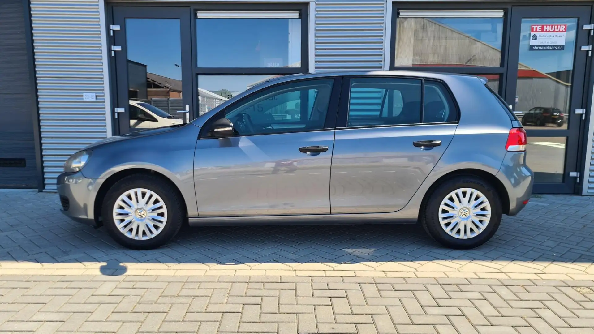 Volkswagen Golf 1.2 TSI Trendline Gris - 2