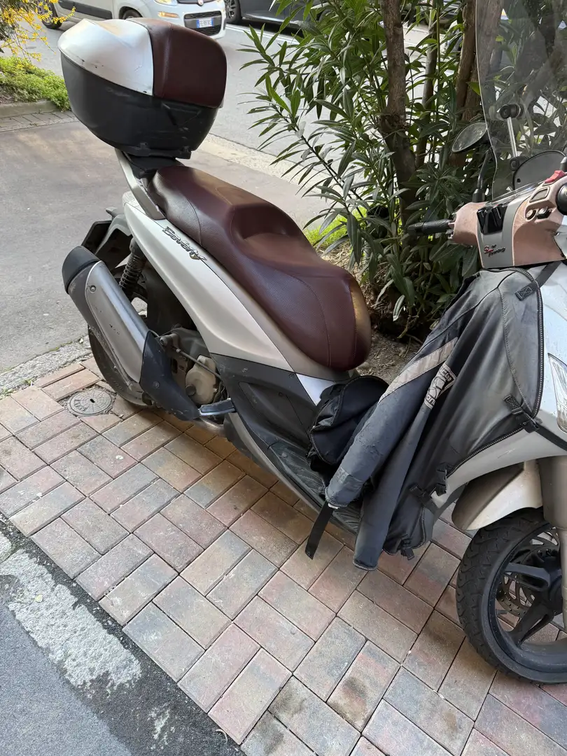 Piaggio Beverly 350 Sport Con Abs - 2