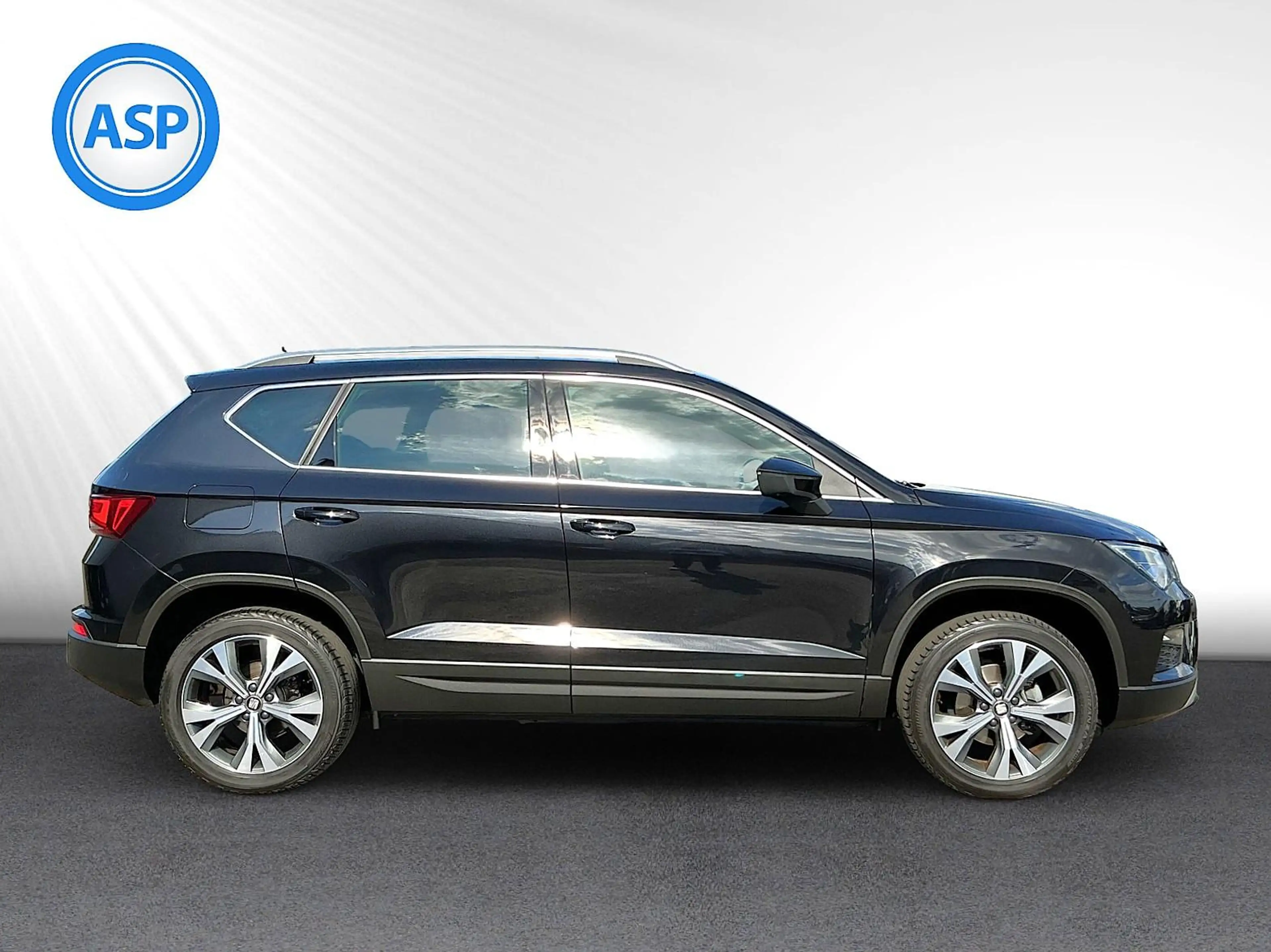 SEAT Ateca 1.5 TSI DSG Xcellence LED PANO BEATS K360° — photo 4