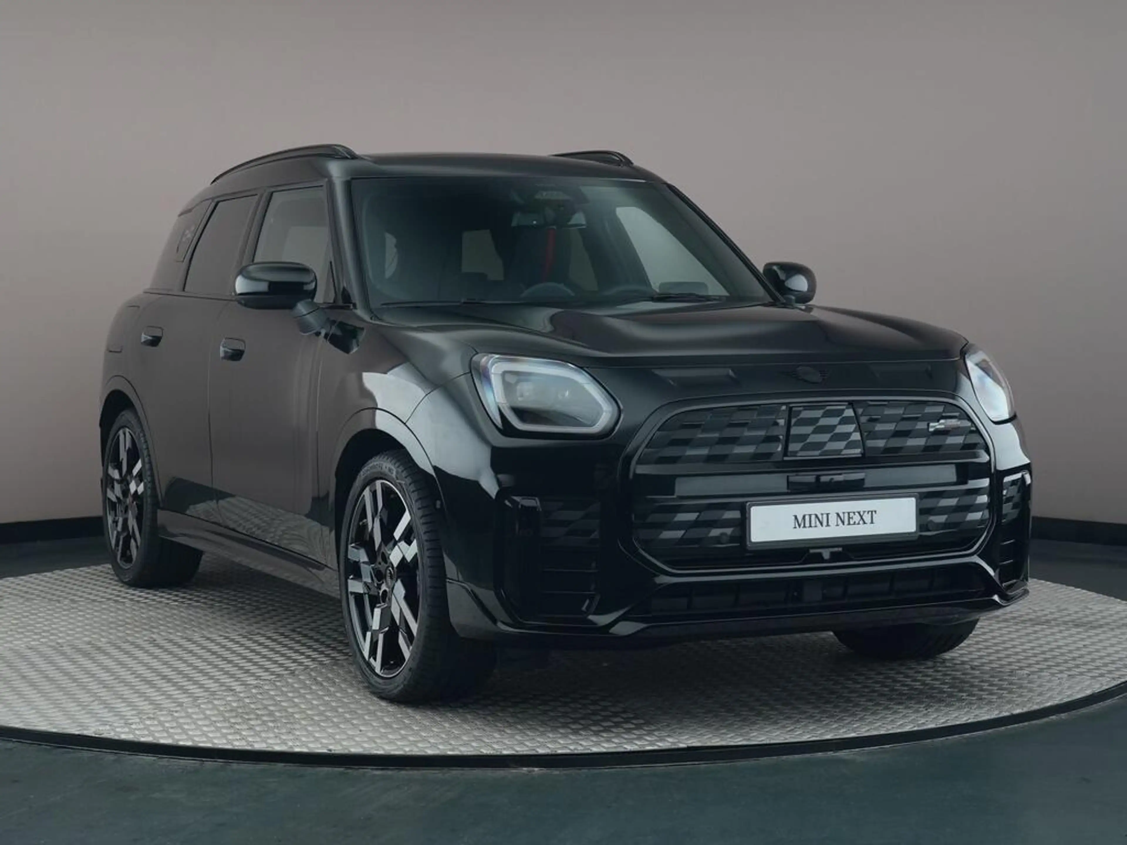 MINI John Cooper Works Countryman E L 66.5 kWh — photo 3