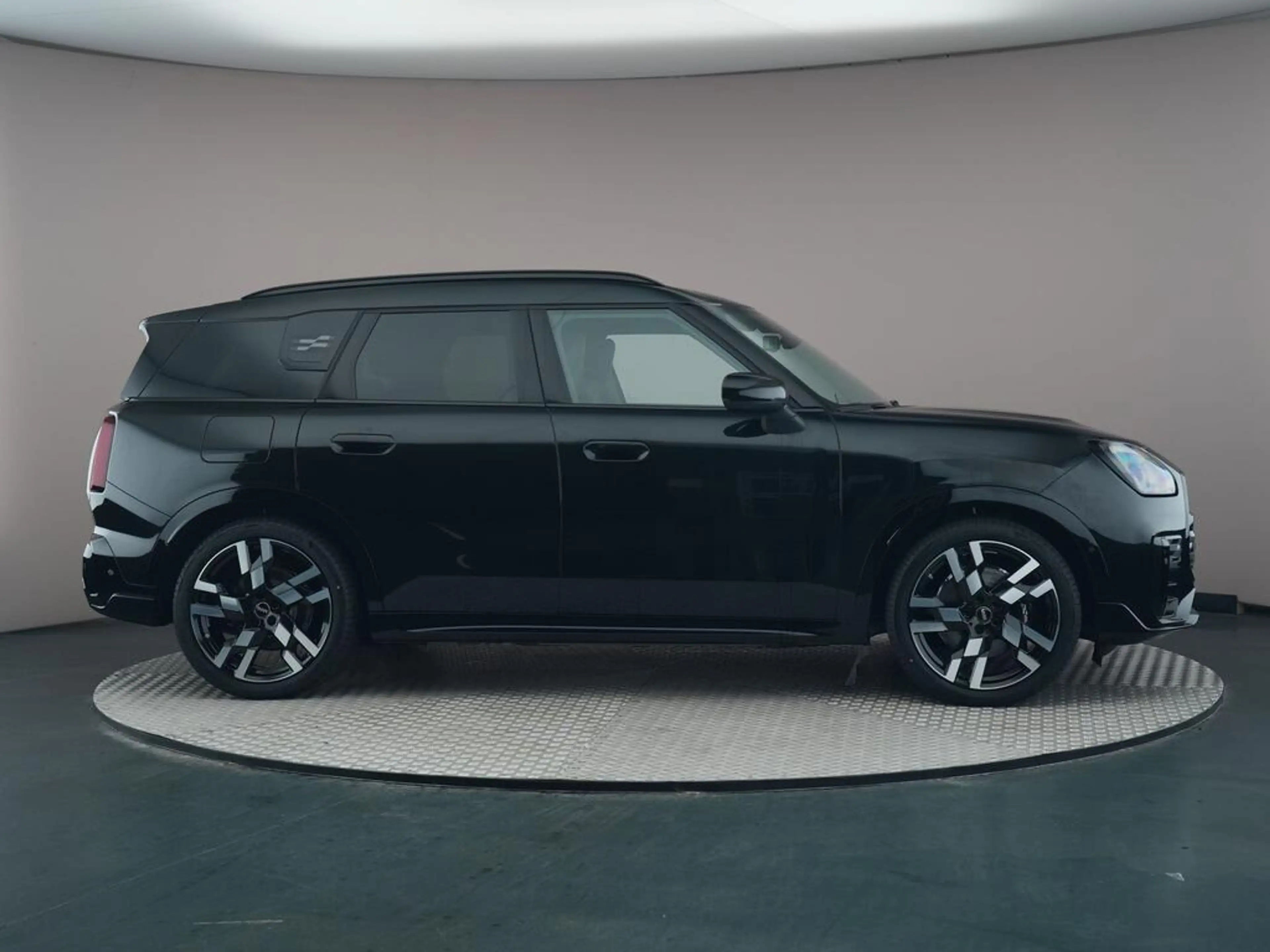 MINI John Cooper Works Countryman E L 66.5 kWh — photo 7