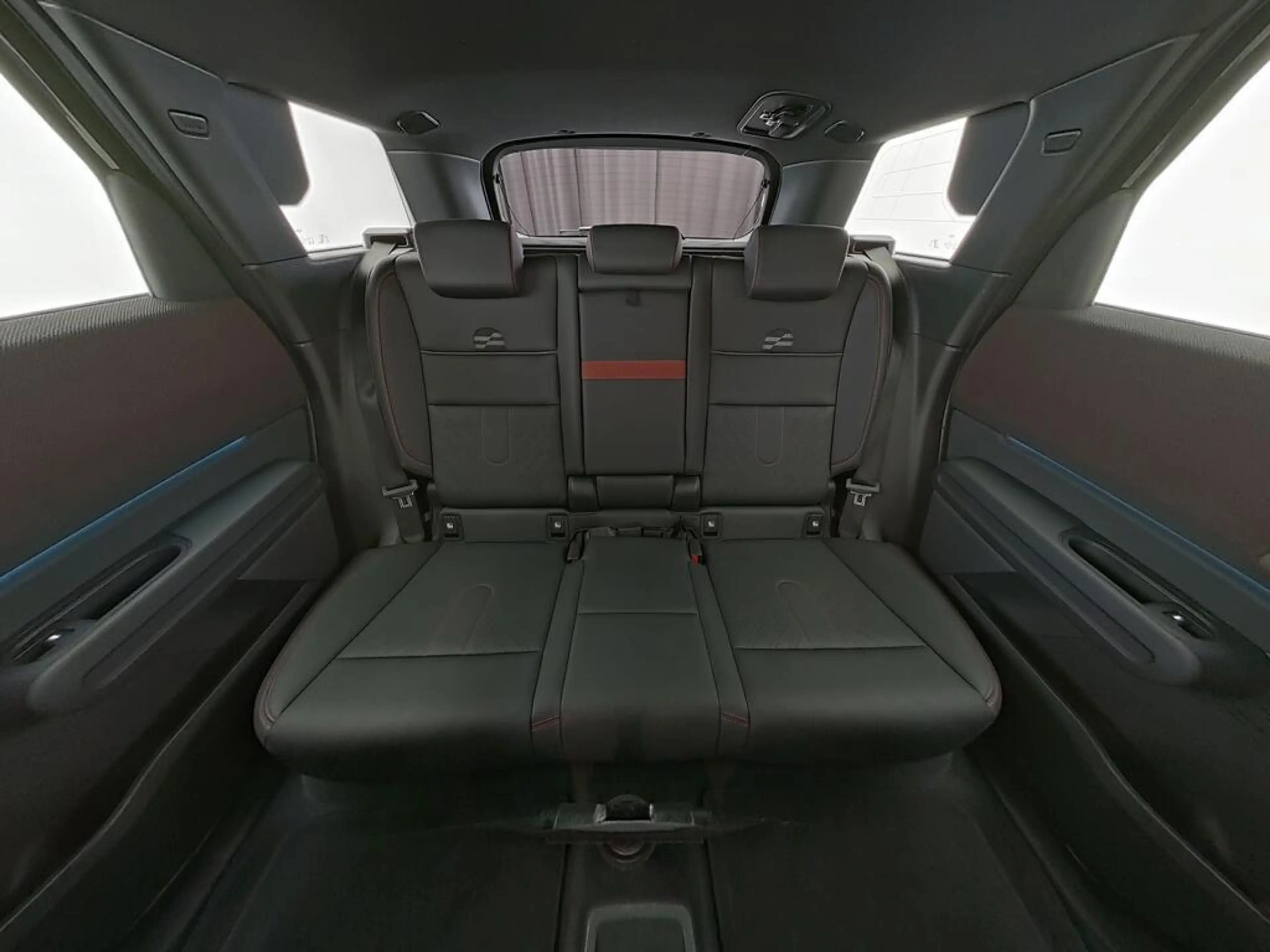 MINI John Cooper Works Countryman E L 66.5 kWh — photo 6