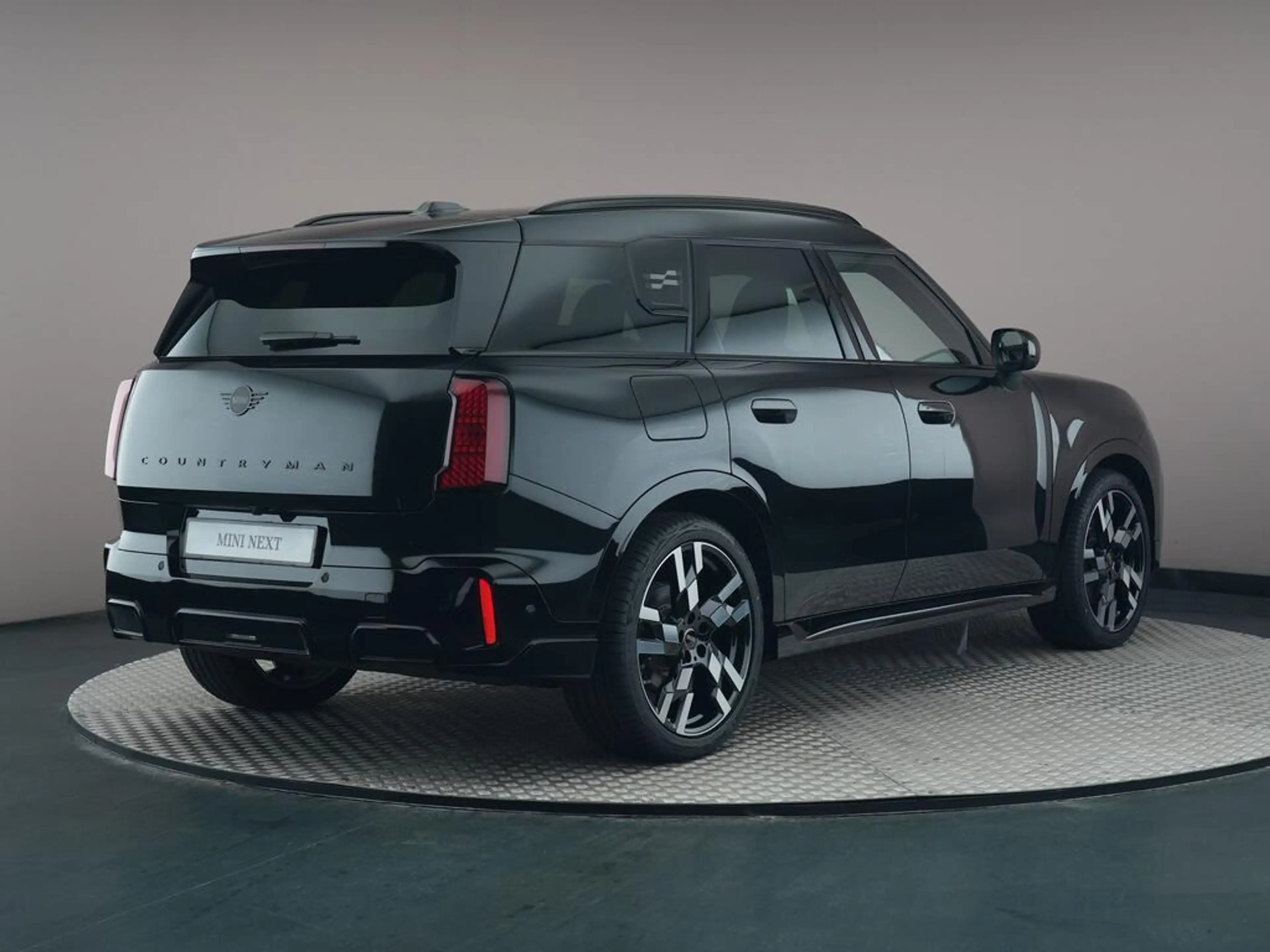 MINI John Cooper Works Countryman E L 66.5 kWh — photo 10