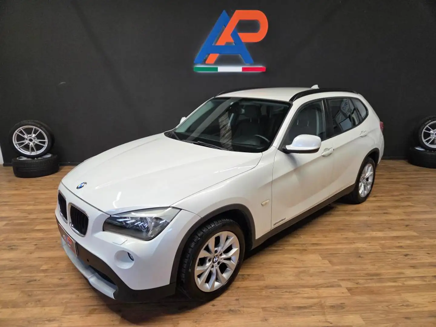 BMW X1 sdrive18d Futura Blanc - 2