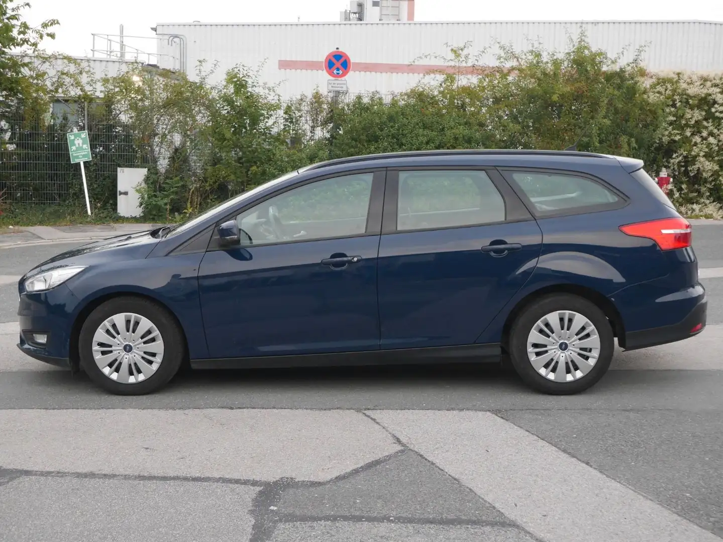 Ford Focus 1,0 EcoBoost 92kW Turnier ZAHNRIEMEN NEU! Bleu - 2