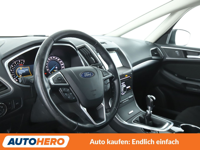 Ford S-Max 2.0 TDCi Titanium 4x4*NAVI*TEMPO*PDC*SHZ* — photo 11