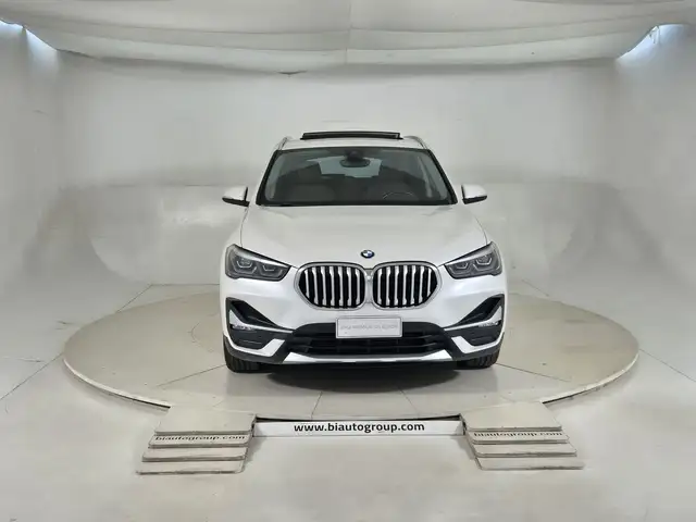 BMW X1 view 3