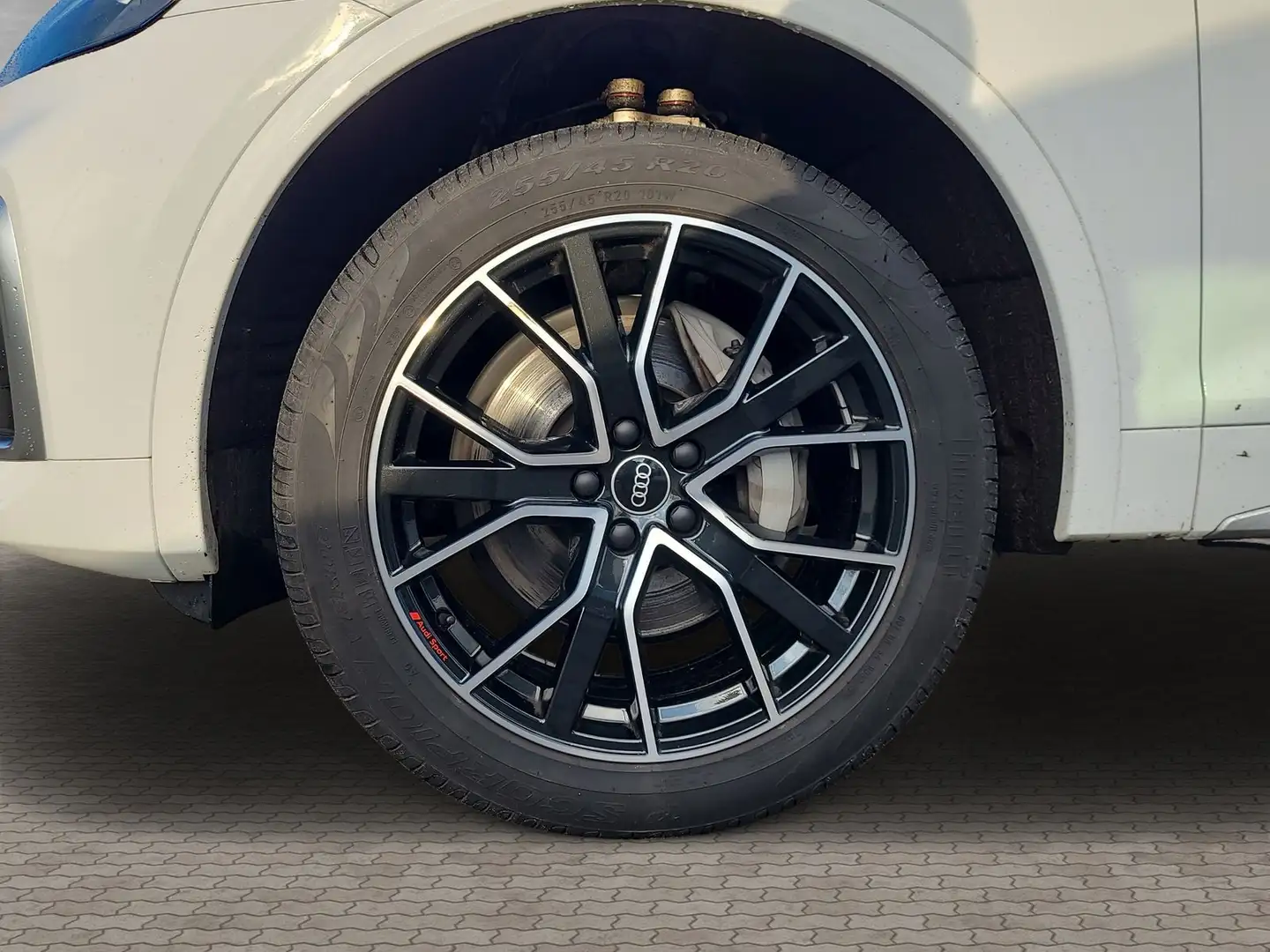 Audi Q5 50 2.0 TFSI e quattro S-Line Weiß - 2