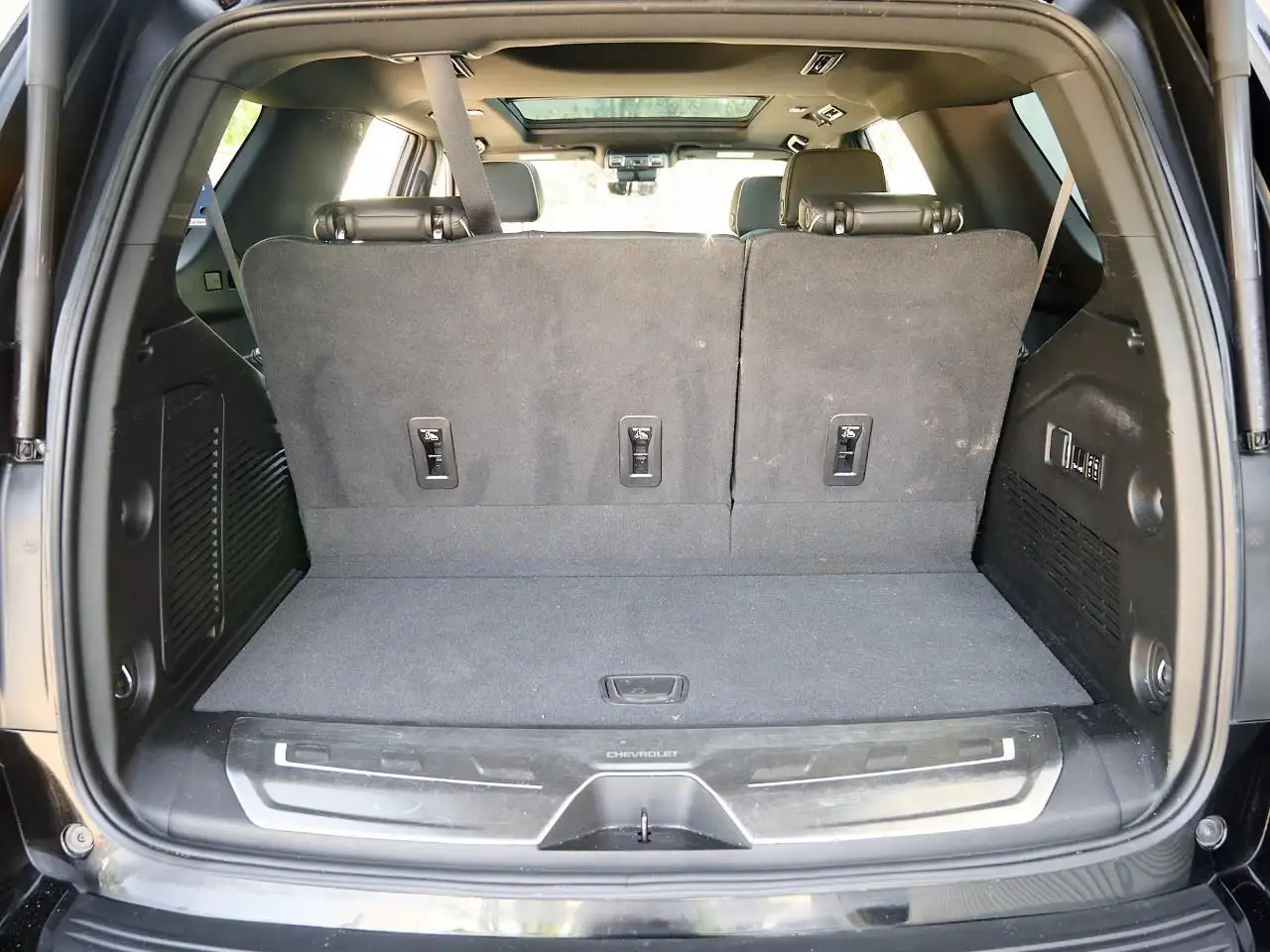 Chevrolet Tahoe снимка Chevrolet Tahoe