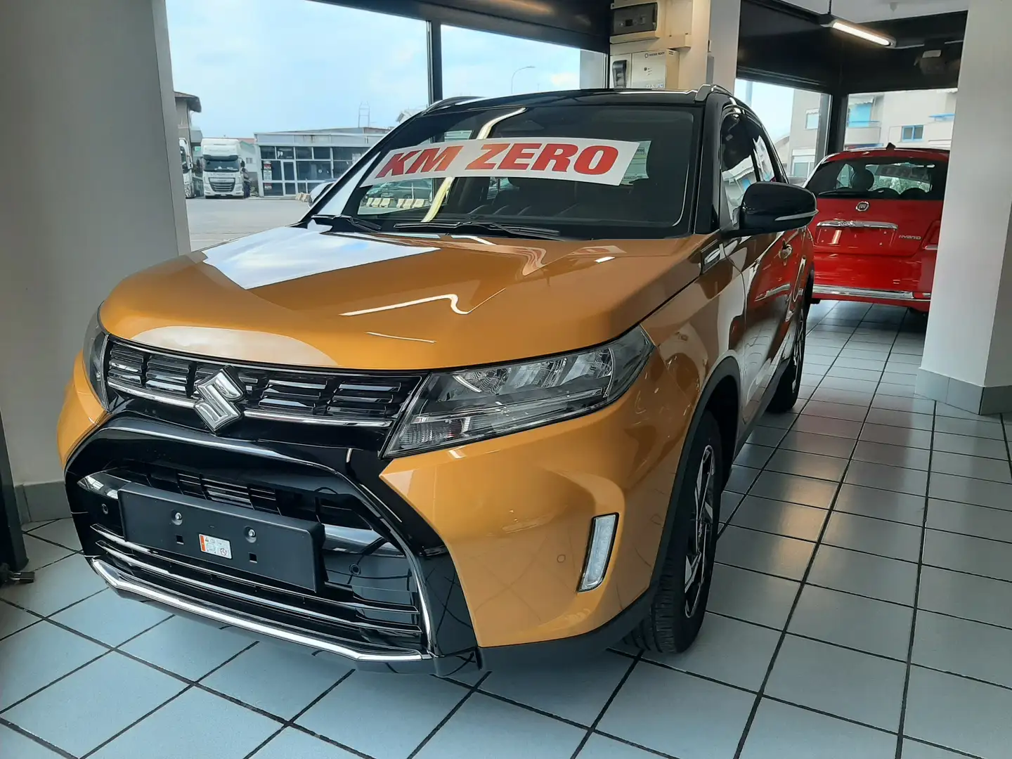 Suzuki Vitara 1.4 TOP 129CV HYBRID VARI COLORI nessun vincolo Sárga - 1