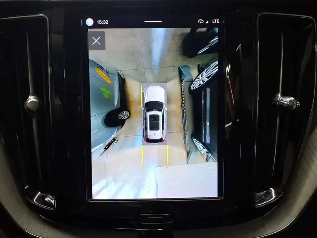 Volvo XC60 view 13