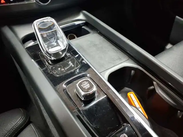 Volvo XC60 view 15