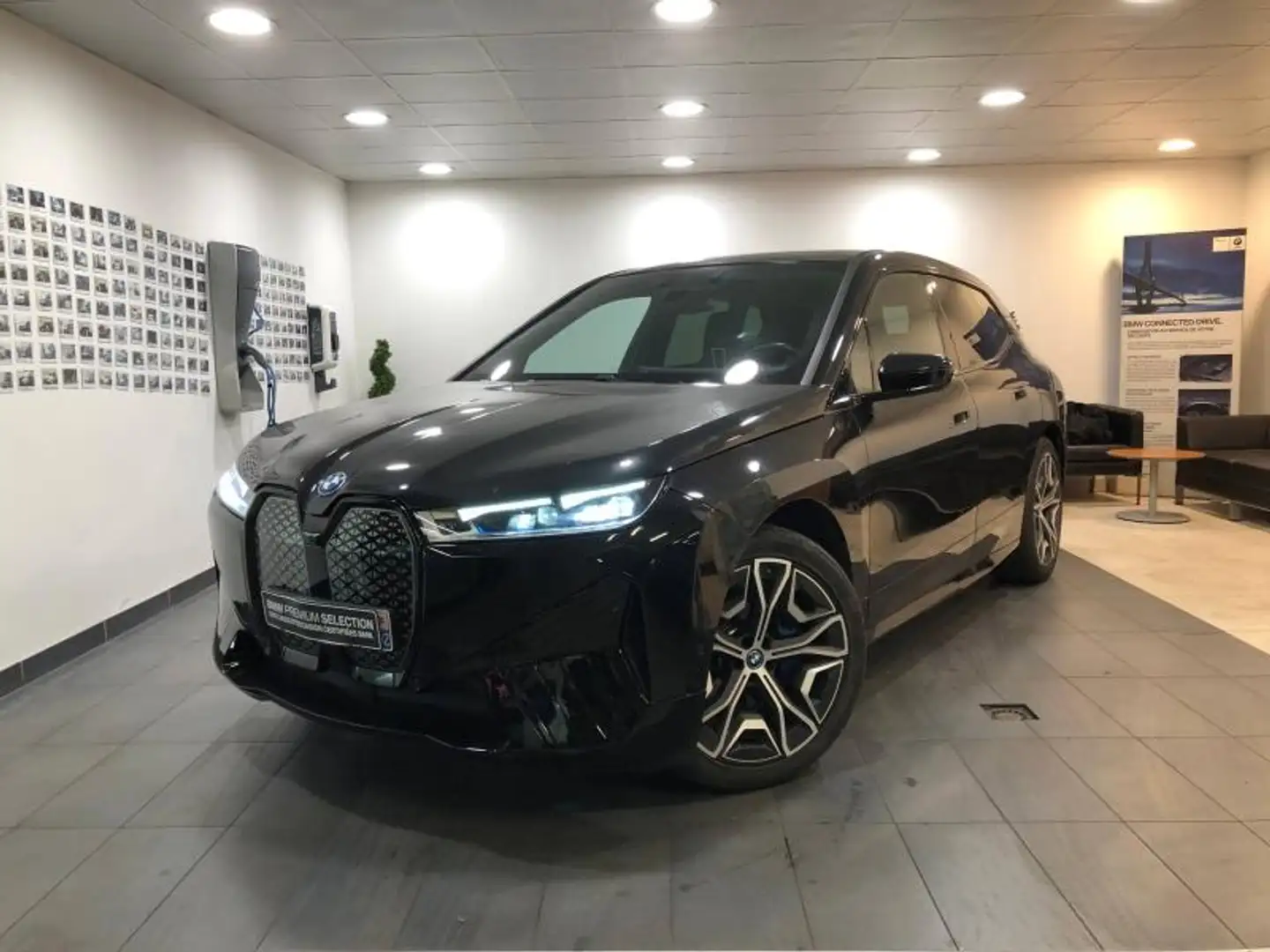 BMW 523 xDrive50 523ch Noir - 1