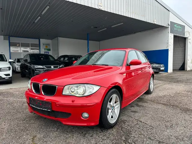 BMW 118 1 Limousine 118i / XENON / SHZ / Tempomat