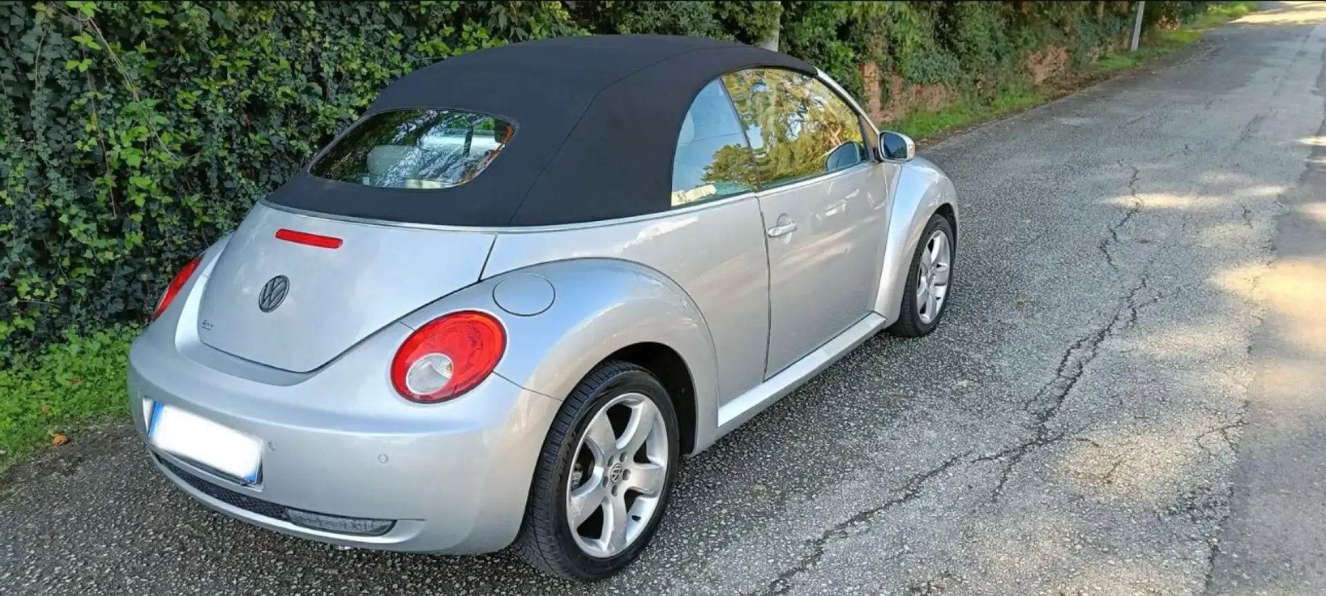 Volkswagen New Beetle Cabrio 1.9 tdi 105cv - 2