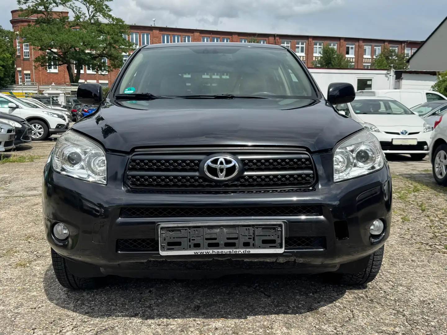 Toyota RAV 4 2.0 Executive*LederSitz*KeyLessGo* Schwarz - 2