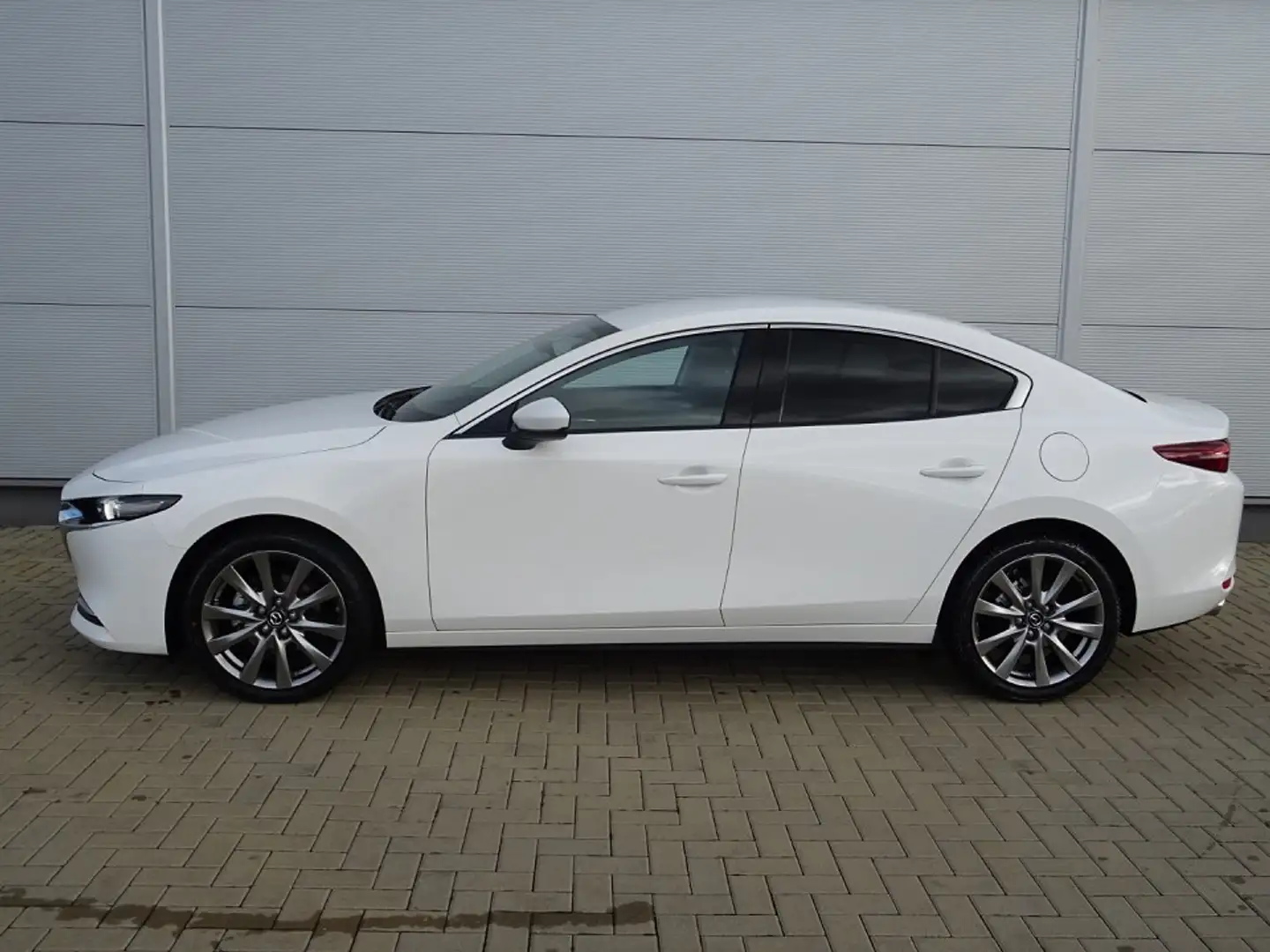 Mazda 3 Fastback 2.5l (140PS) Exclusive Driver&Sound Desig Weiß - 2