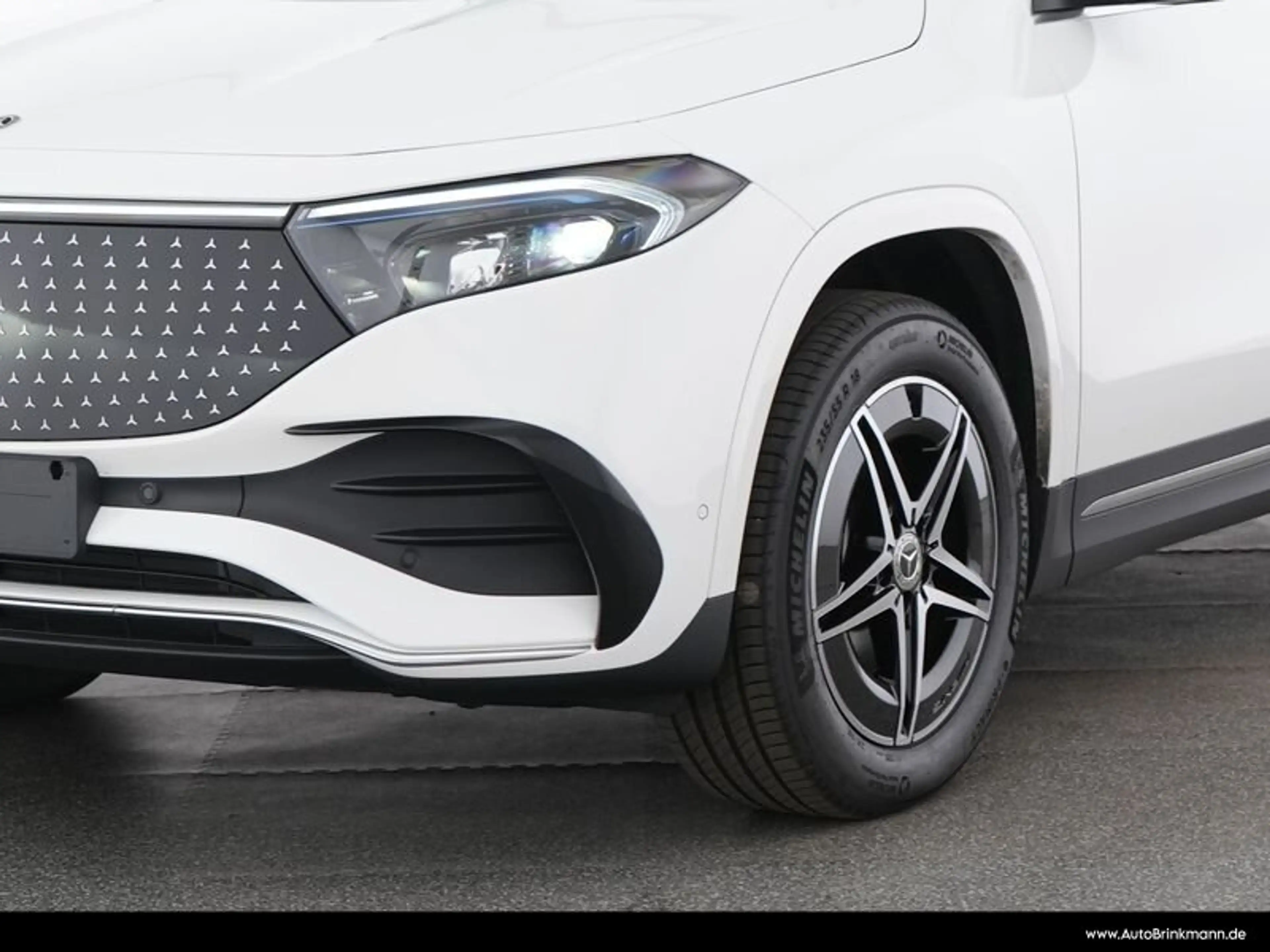 Mercedes-Benz EQA 300 EQA 300 4M AMG-LINE/PANO-SHD/KAMERA/EASY-PACK LED — photo 3
