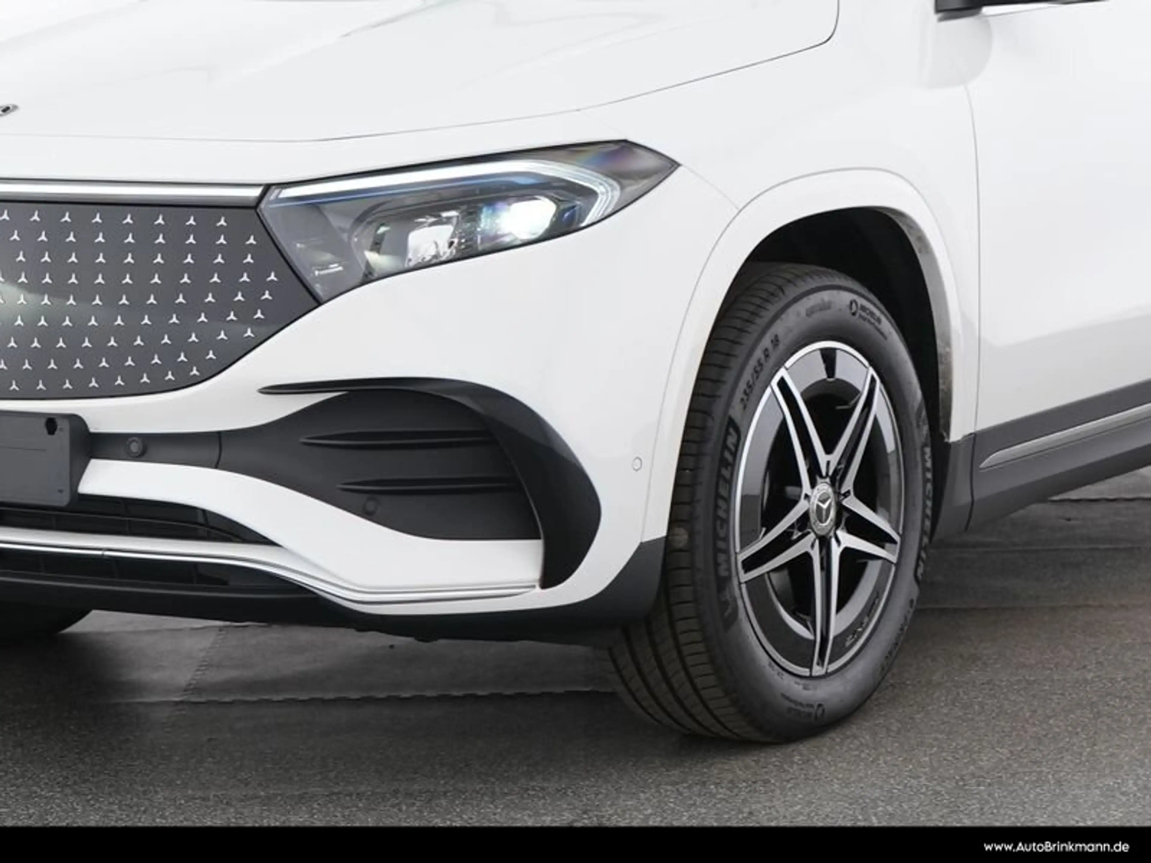 Mercedes-Benz EQA 300 EQA 300 4M AMG-LINE/PANO-SHD/KAMERA/EASY-PACK LED — photo 3