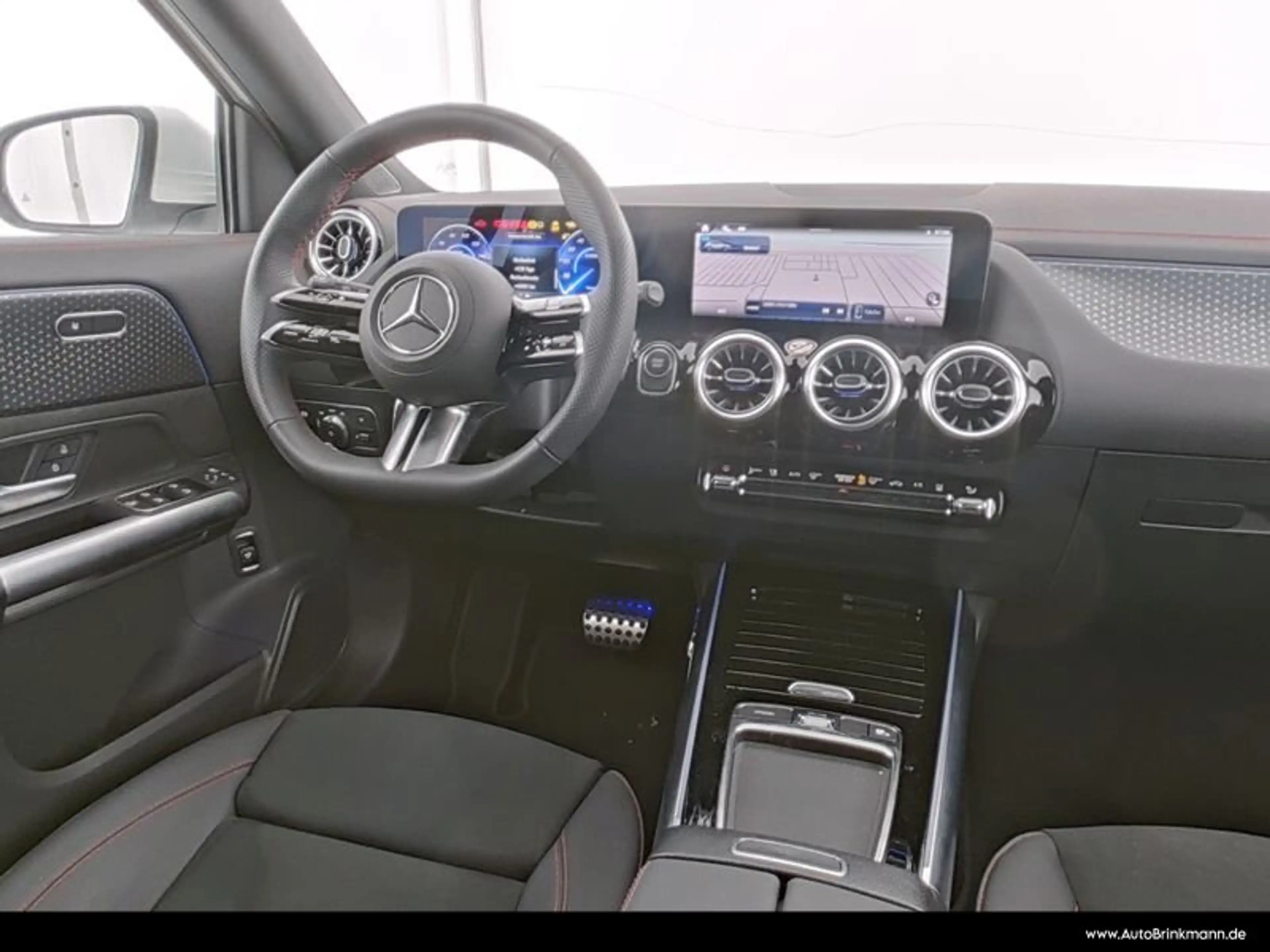 Mercedes-Benz EQA 300 EQA 300 4M AMG-LINE/PANO-SHD/KAMERA/EASY-PACK LED — photo 6