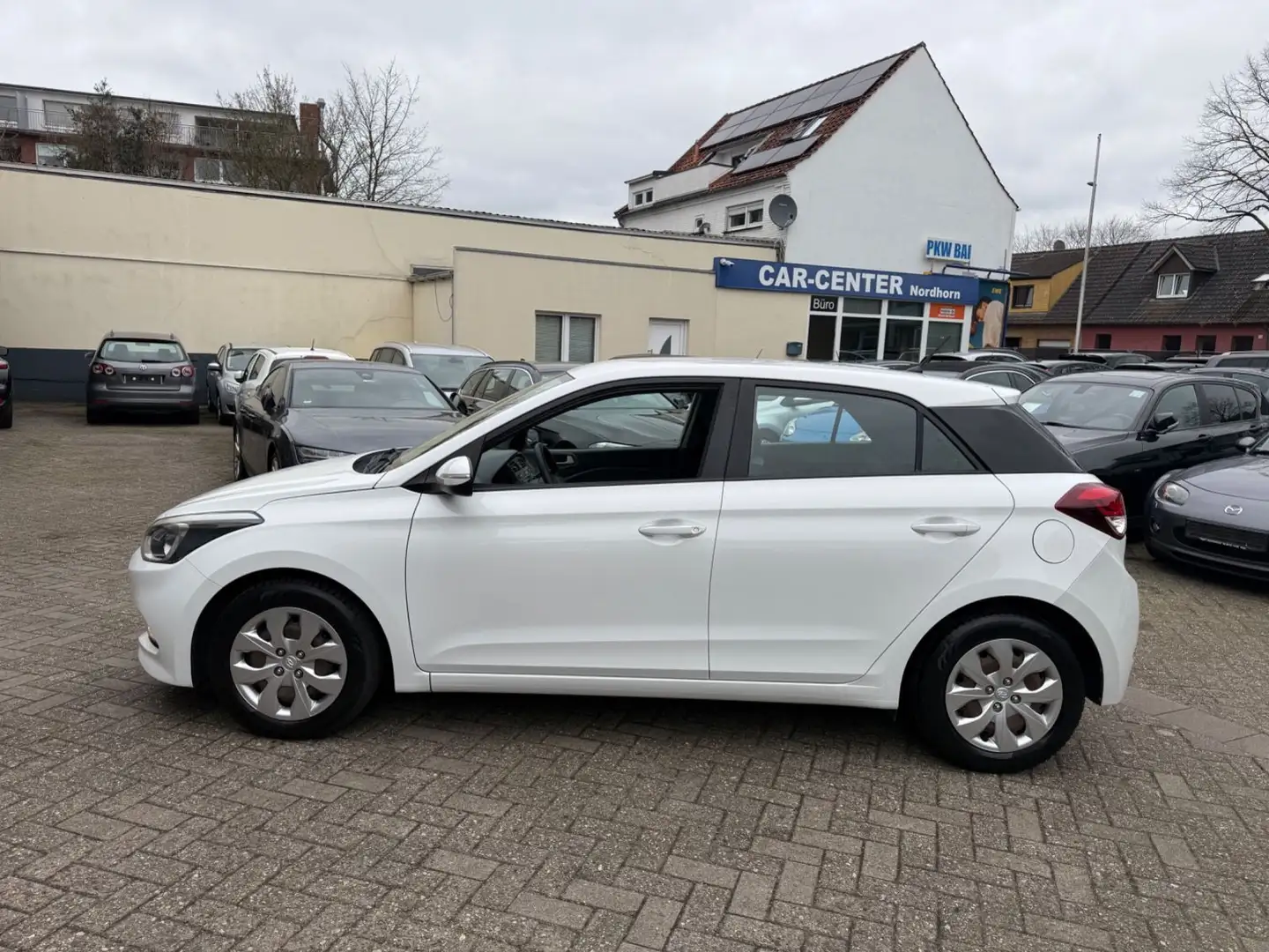 Hyundai i20 blue Classic*KLIMA*EURO6*** Weiß - 2