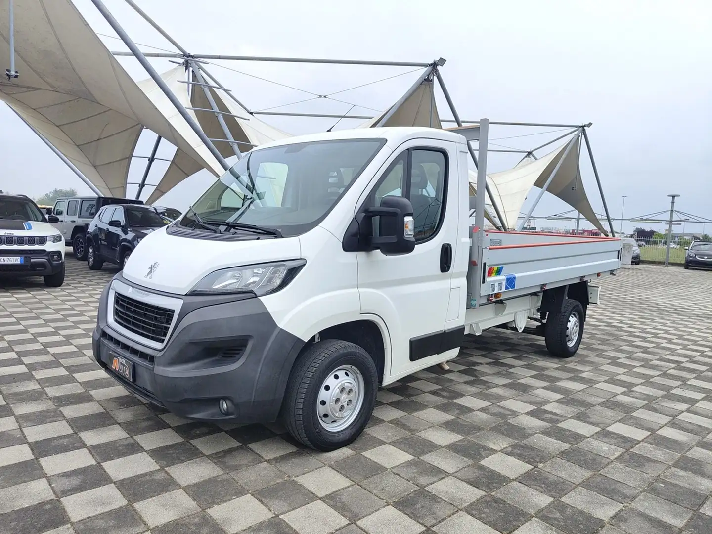 Peugeot Boxer 2.0 BLUEHDI 130CV L2 CASSONE Gris - 2